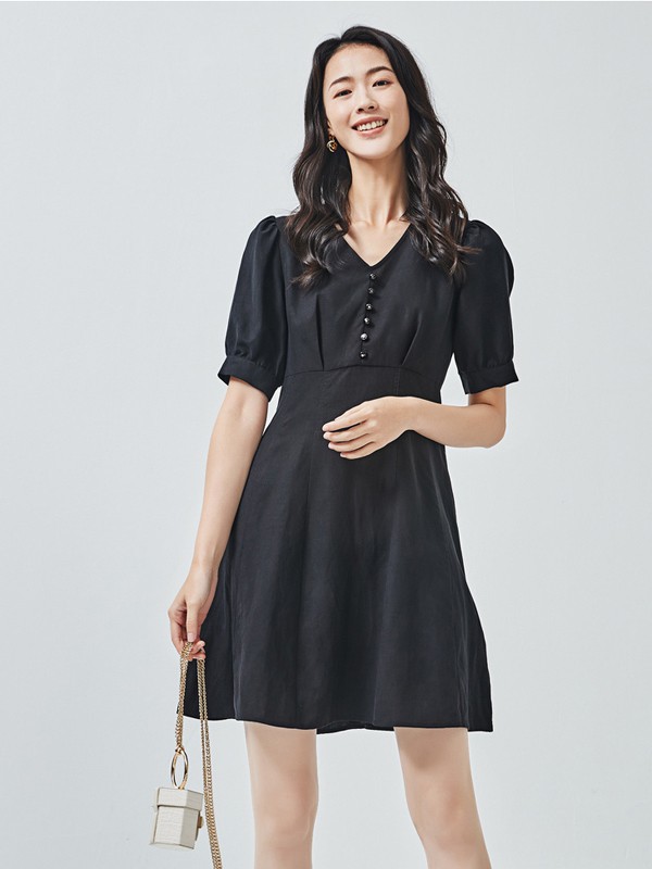 小个子妹子们怎么挑选连衣裙 可爱&气质