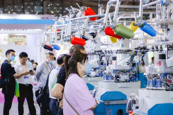 内外并举,第十七届上海国际袜交会推动构建行业“双循环”发展新格局