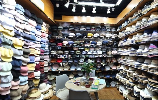 配饰行业首展 歌华展览上海帽子围巾手套展全国万里行启动—第一站义乌