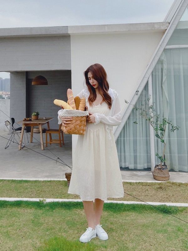 碎花半身裙搭配什么上衣好看? 穿裙子搭配什么鞋子比较好?