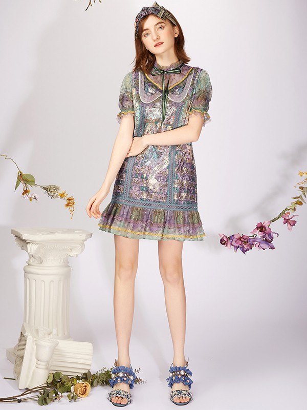 小个子穿搭技巧 紫色连衣裙怎么穿