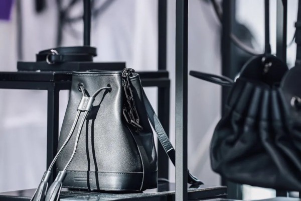 2021时尚深圳丨追光去!收好这份rundown不翻车