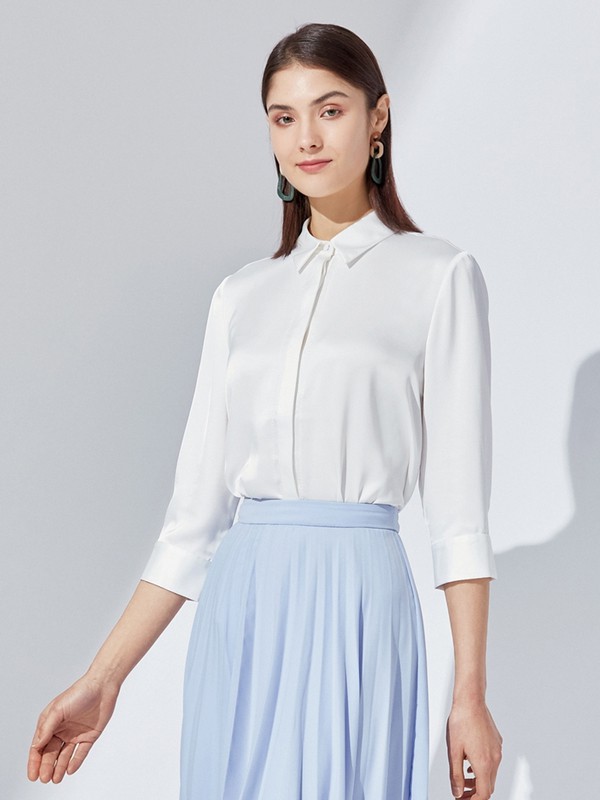 夏天纯白色衬衫怎么搭配 什么款式更优雅