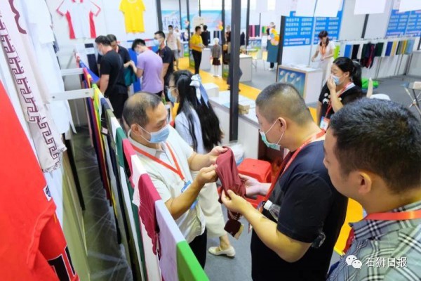 现场成交2.15亿元 这场在石狮举办的盛会成效喜人