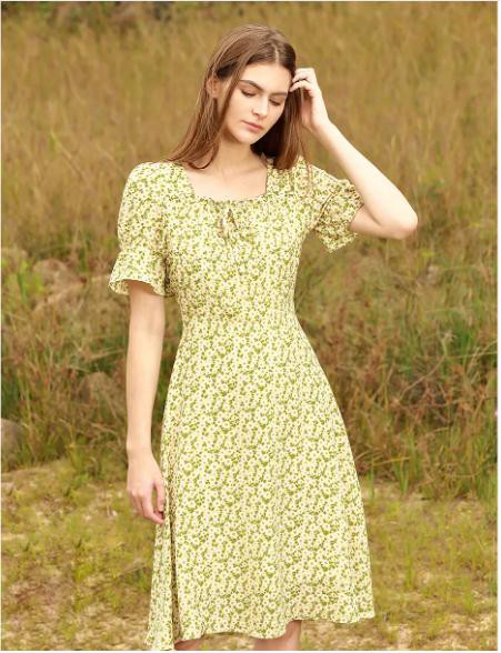 热烈祝贺尼赫菲女装贵州店隆重开业!