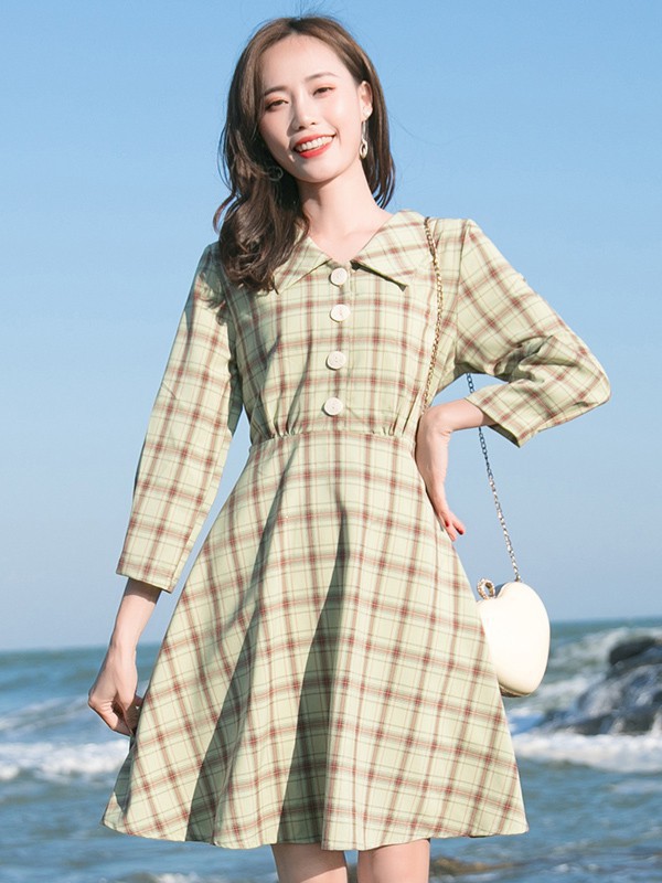 有哪些好看好穿的格子连衣裙