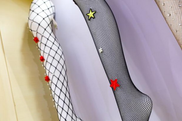 义乌丝袜品牌集中亮相2022上海袜交会 引领袜业细分市场发展