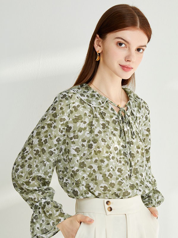 绿色的印花上衣搭配什么裤子好看?蓝色针织衫好看吗