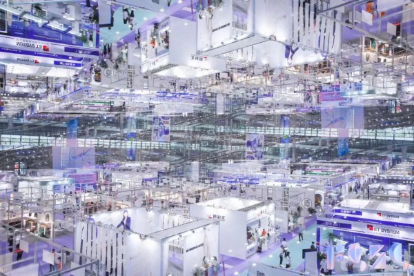 2021时尚深圳完美收官 中国时尚苏醒正当时