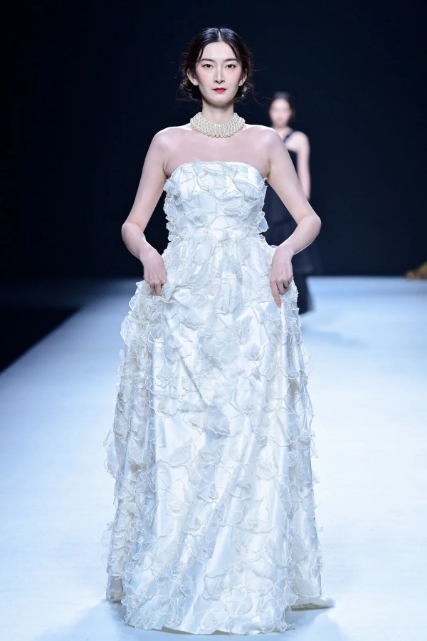 2021时尚深圳完美收官 中国时尚苏醒正当时