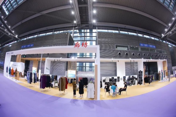 2021时尚深圳完美收官 中国时尚苏醒正当时