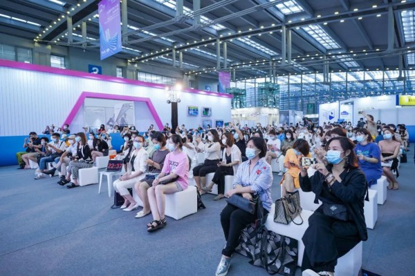 2021时尚深圳完美收官 中国时尚苏醒正当时