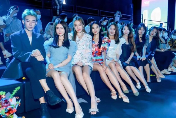 2021时尚深圳完美收官 中国时尚苏醒正当时