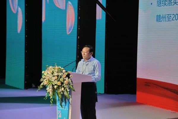 “五彩”赣州 闪耀时尚深圳