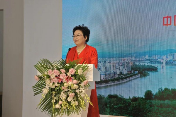 “五彩”赣州 闪耀时尚深圳