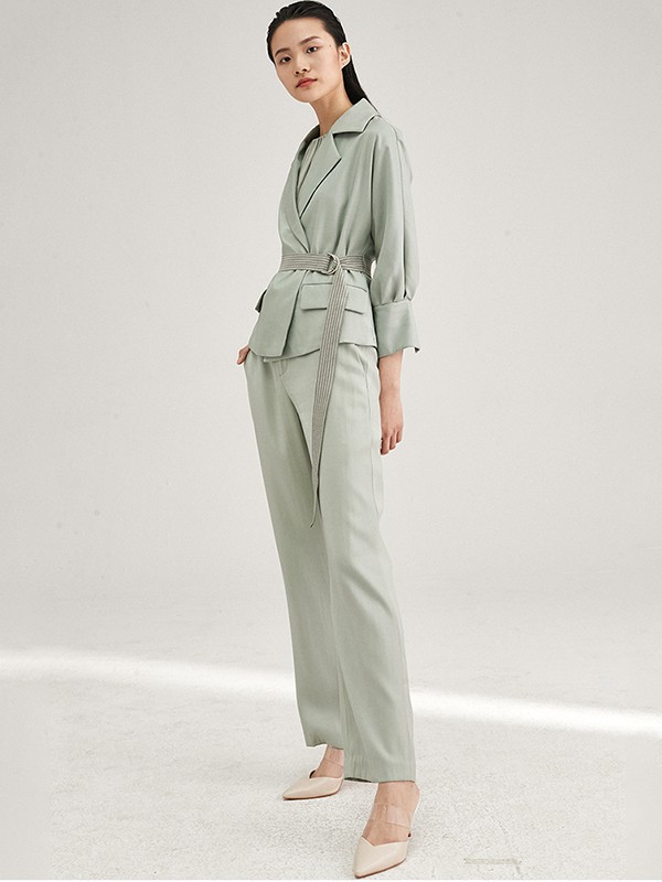 薄荷绿适合职场穿吗?薄荷绿的单品要怎么搭配