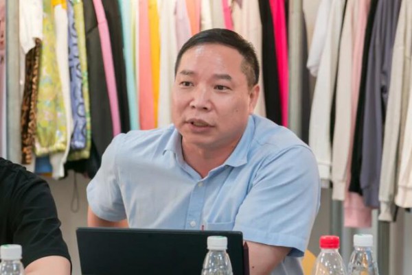 构建“链长制”推进产业高质量发展,粤服协开展番禺服装产业调研行