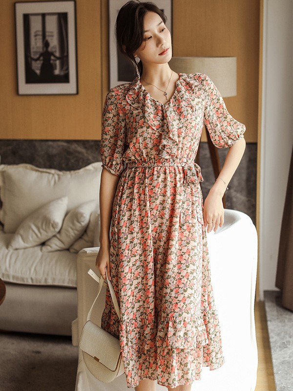 雪纺碎花连衣裙适合什么人穿 什么款式更加好看