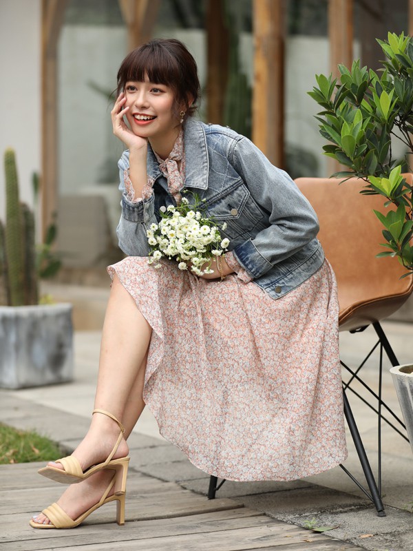 牛仔外套里面要怎么搭配?秋天有哪些好看的外套推荐?