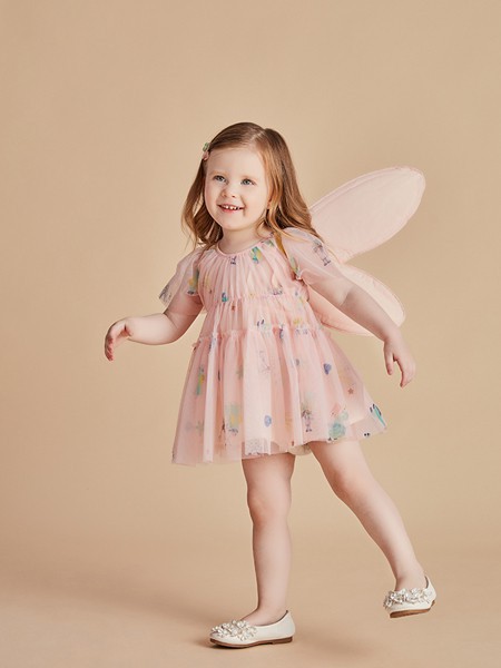 2岁女宝宝的夏季洋气搭配  女宝宝穿什么裙子好看