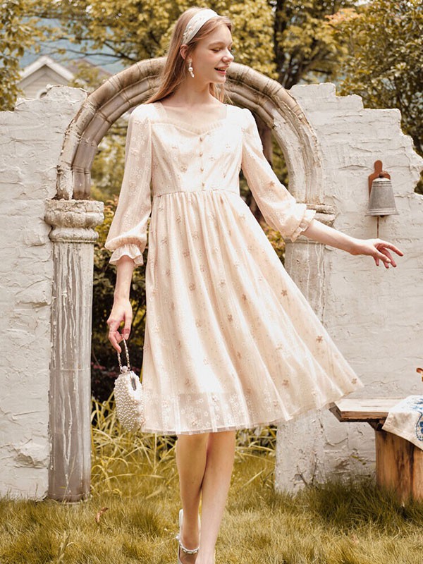 2021年新款秋冬连衣裙适合搭配什么鞋子