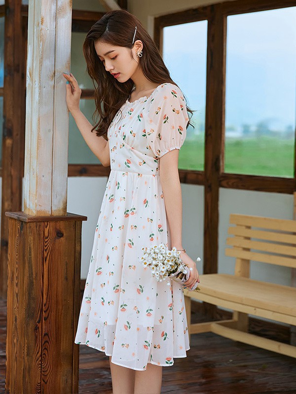 七夕情人节送女朋友什么礼物?七夕送女孩子裙子合适吗