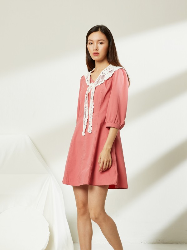 女人穿什么类型的裙子更减龄? A字裙怎么搭配上衣