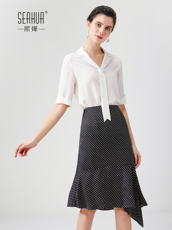 半身裙不同场合的搭配职场!半身搭配什么上衣?