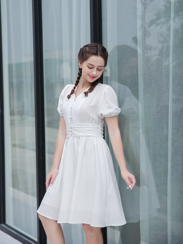 经典好穿的小裙子有哪些?雪纺连衣裙怎么搭配