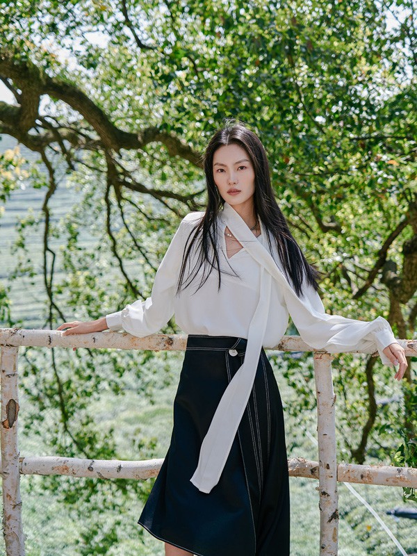 牛仔半身裙怎么搭配 上衣怎么挑选才好看