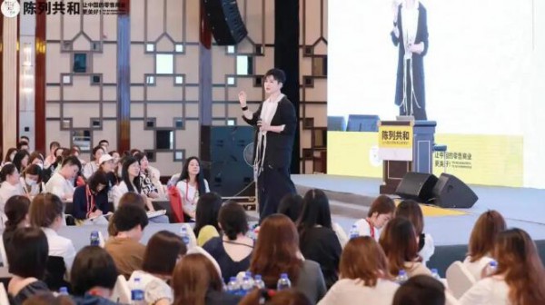 战略合作丨玩转视觉营销 —— 陈列共和&时尚产业数字贸易博览会达成战略合作!