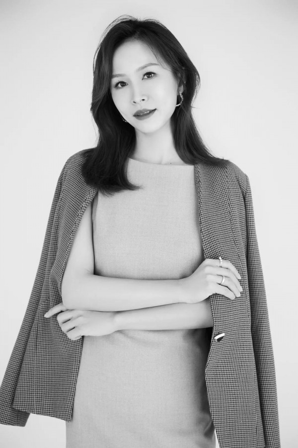 北京服装学院 x 迪尚集团医护服装联合发布会:“最美逆行者” | SS22 CFW 特别呈现