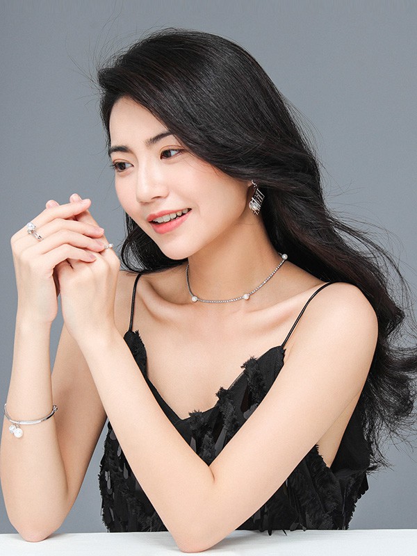 服装要怎么搭配饰品?这几类饰品yyds 值得入手!