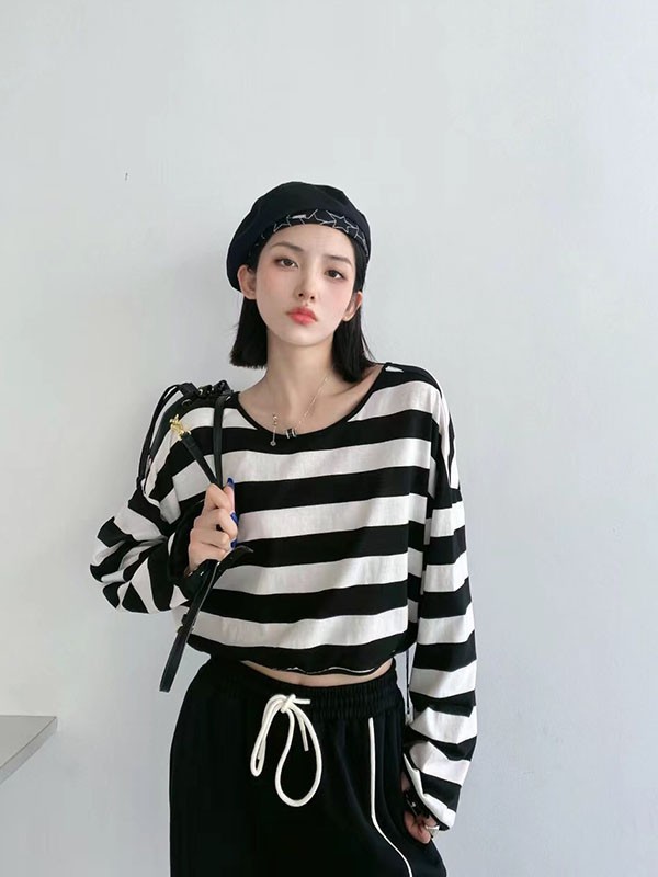 斑马条纹短款上衣可以怎么搭配 怎么穿帅气又性感