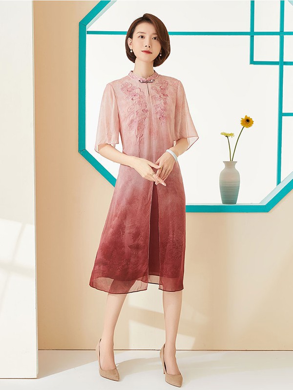 中老年适合穿什么样的裙子呢怎么穿更加端庄优雅