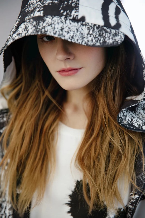 形上女装|水墨平纹 / 全部的黑白,全部的高山流水