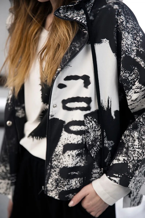 形上女装|水墨平纹 / 全部的黑白,全部的高山流水