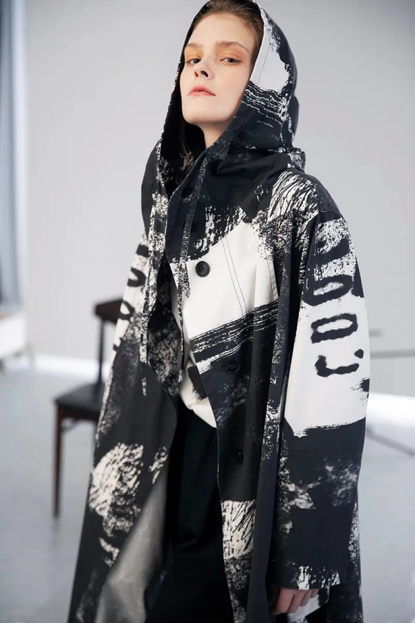 形上女装|水墨平纹 / 全部的黑白,全部的高山流水