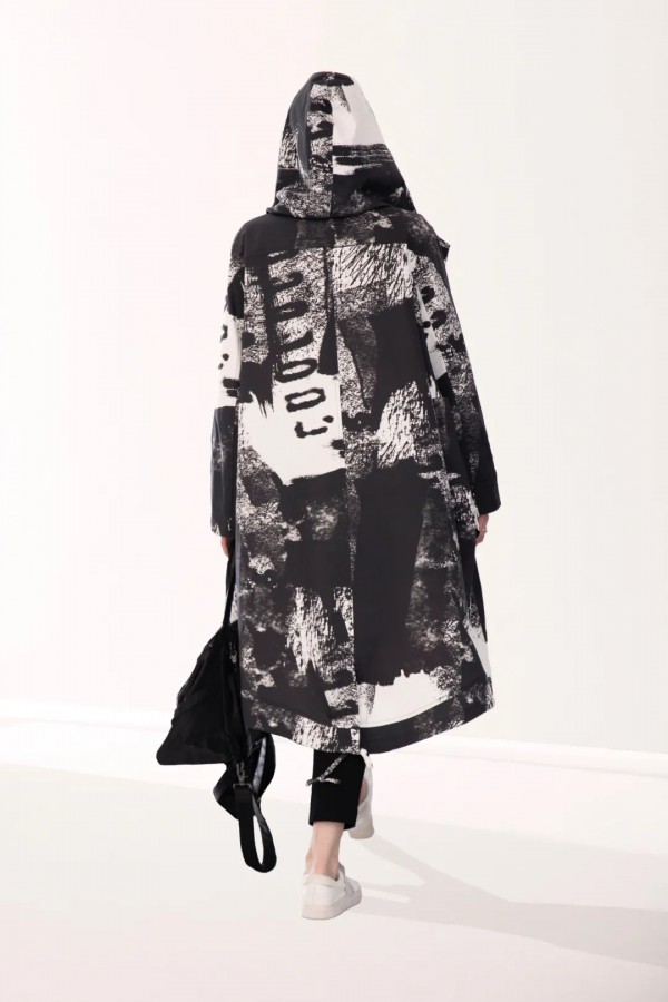 形上女装|水墨平纹 / 全部的黑白,全部的高山流水