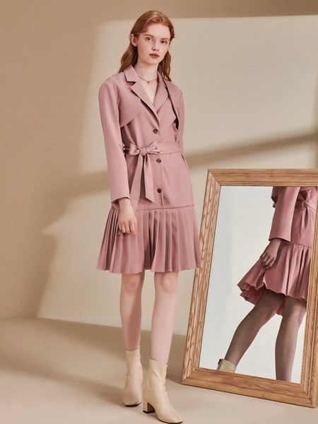 衬衫连衣裙&西装连衣裙哪款更好看 什么版型更显瘦