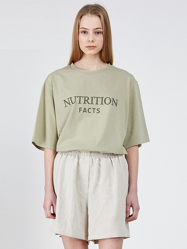 字母印花上衣可以搭配什么下装 什么颜色的上衣更好看