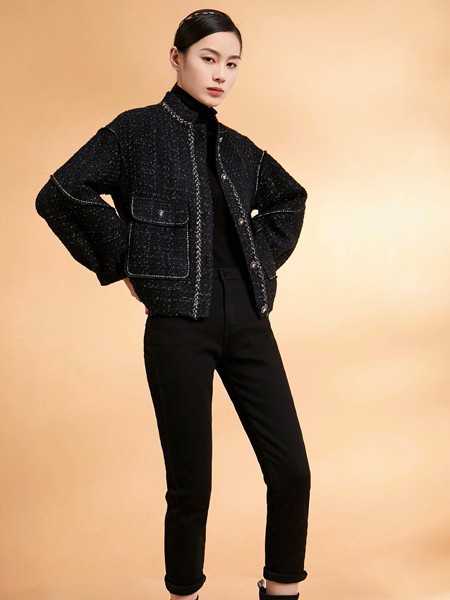 秋冬怎么穿保暖又显瘦 什么颜色的衣服更气质