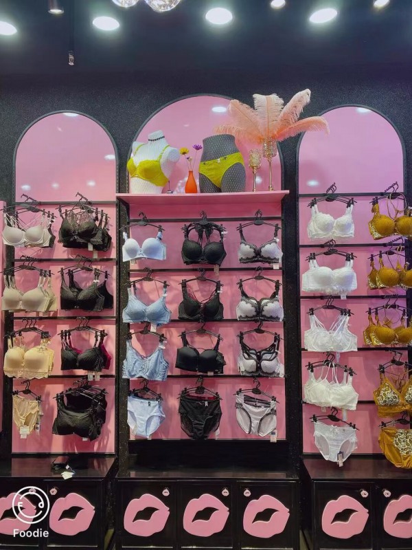 热烈祝贺布迪设计内衣湖南郴州汝城再开一新店!