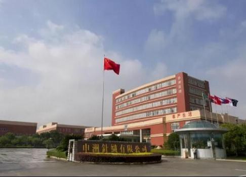 代工巨头申洲国际中期盈利罕见下滑 市值被李宁超越