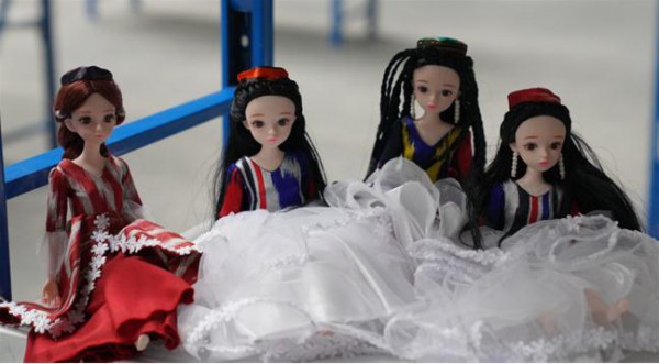 2021商博会精彩不断 新疆纺织服装业借机绽放大市场