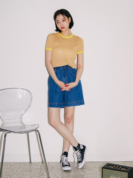 女生黄色上衣可以怎么穿  什么款式显白个性又好看