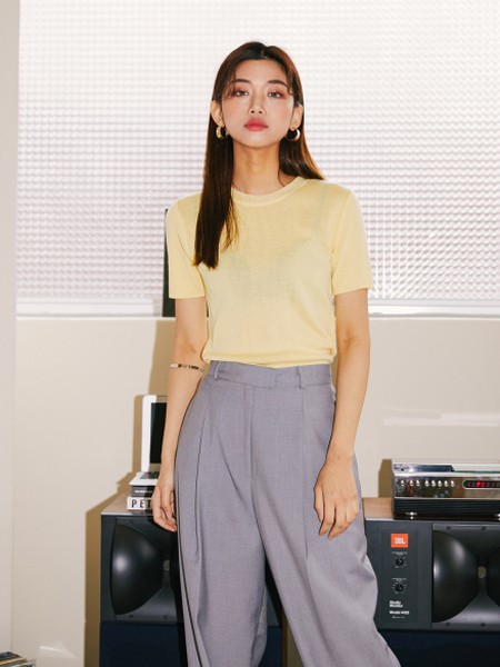 女生黄色上衣可以怎么穿  什么款式显白个性又好看