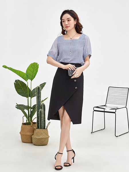 半身裙适合搭配什么款式的上衣 妈妈们怎么穿更大方得体