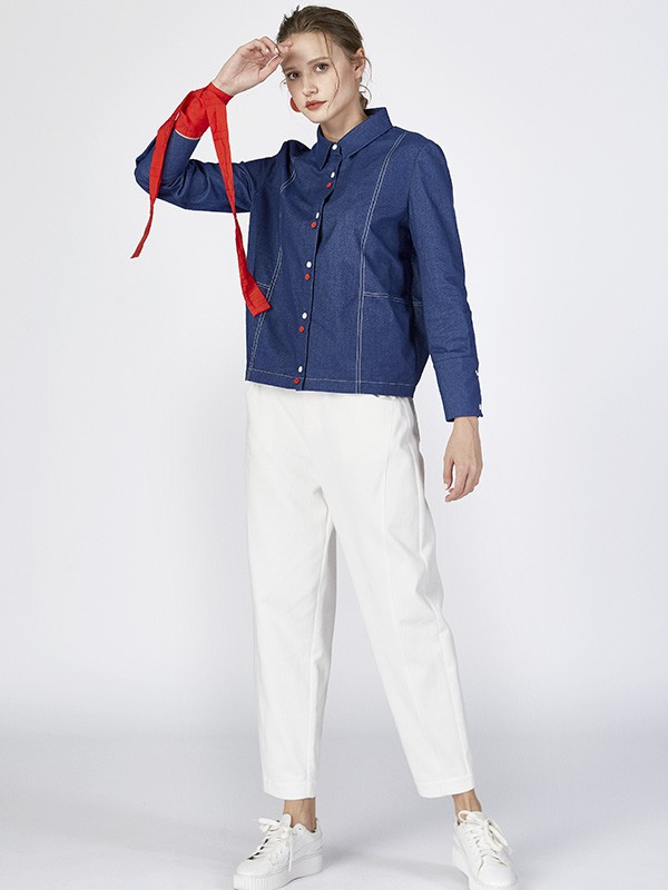 白色休闲长裤怎么穿 怎么搭配适合秋冬季