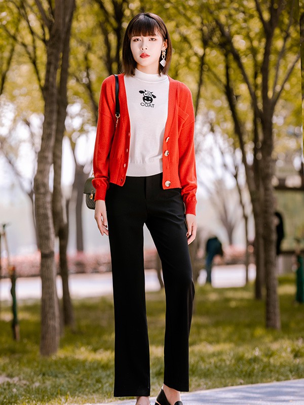 电视剧《乔家的儿女》毛某彤喜欢穿的红色服装哪款更好看